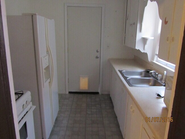 Building Photo - Gorgeous 3-bed 2-bath home close to OCU an...