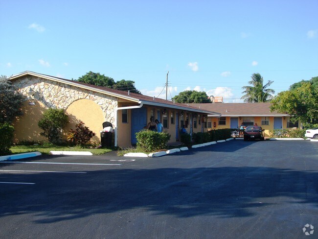 Building Photo - Cano Apartments