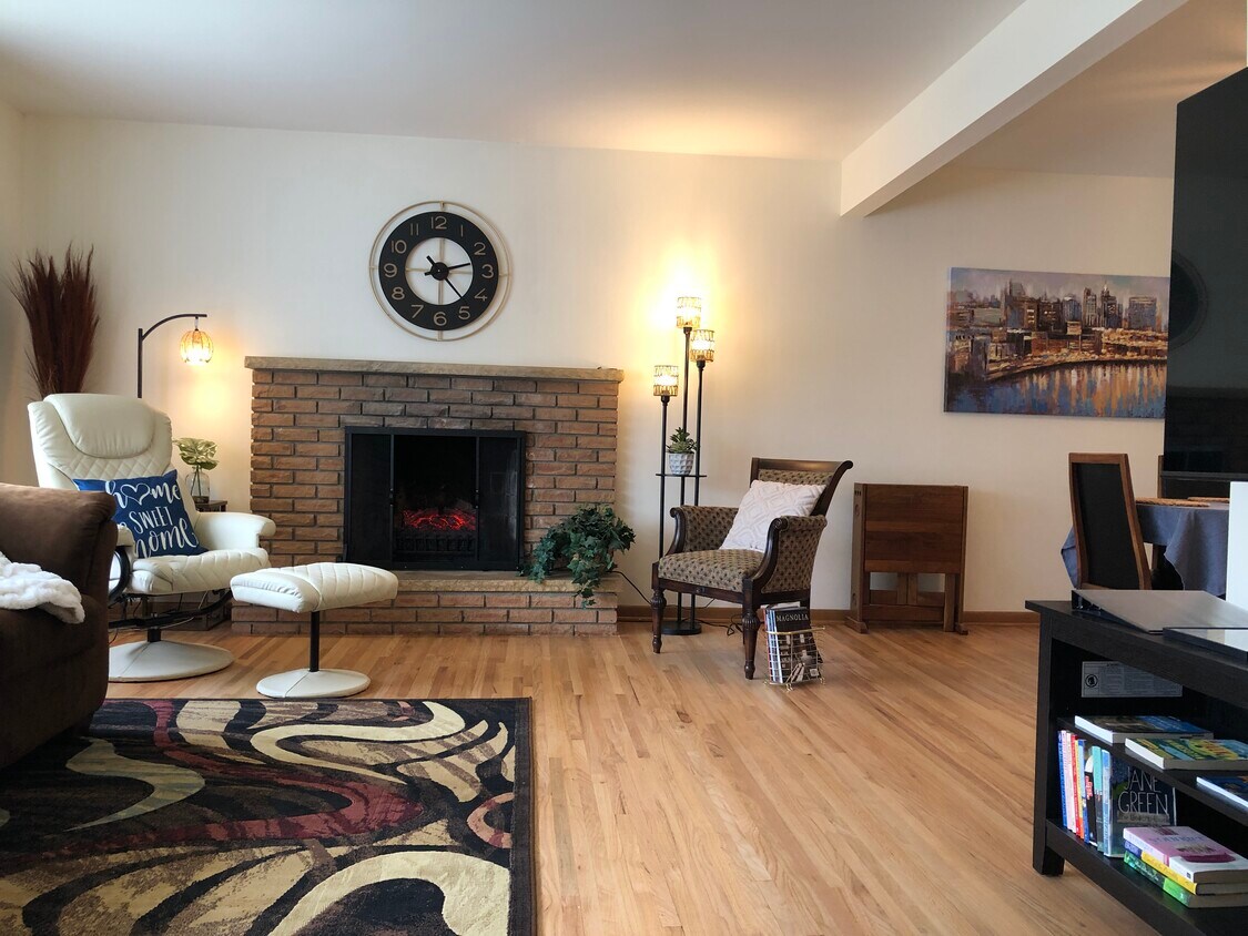Foto principal - 2915 W 71st St
