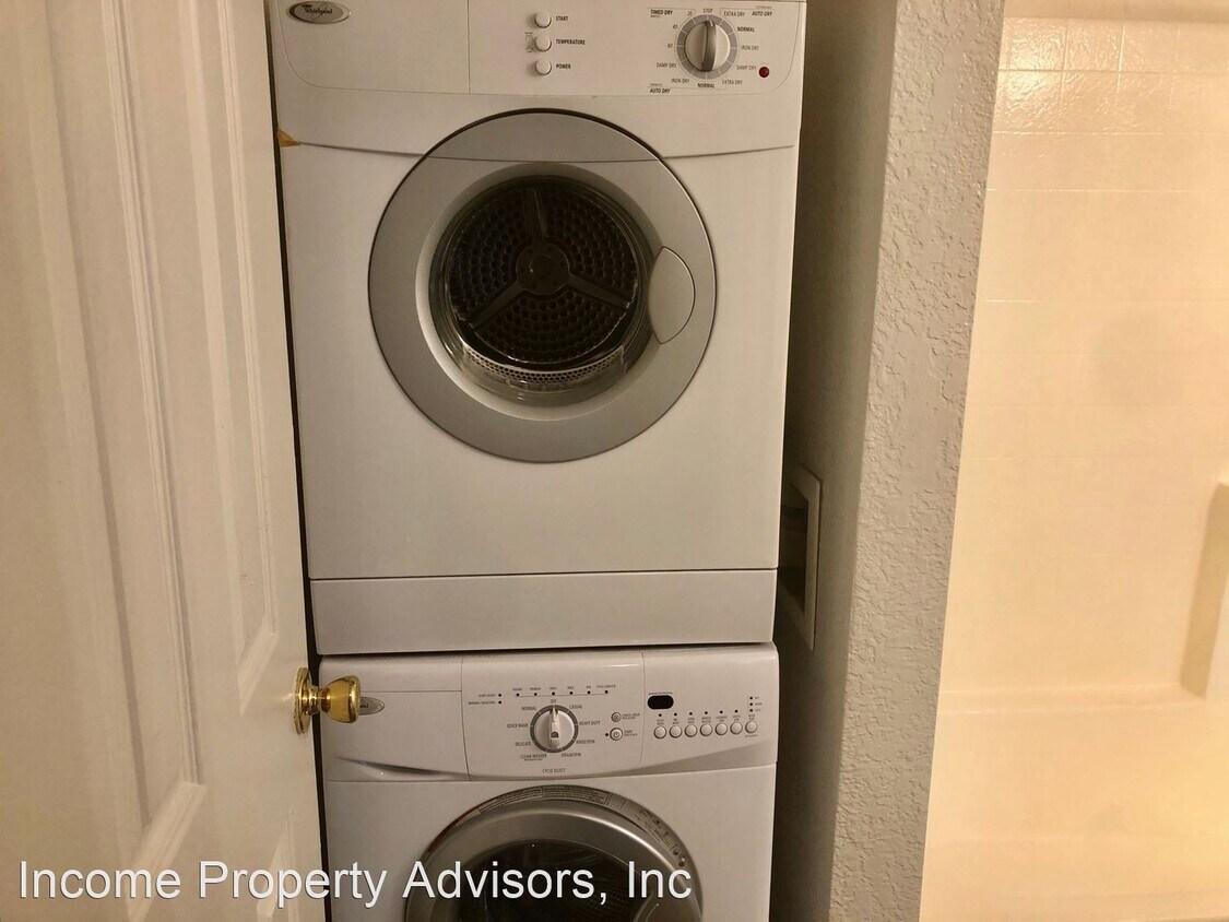 Primary Photo - 1 br, 1 bath House - 9775 Mesa Springs Way...