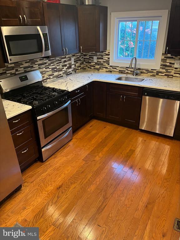 Foto del edificio - 2709 E Elkhart St