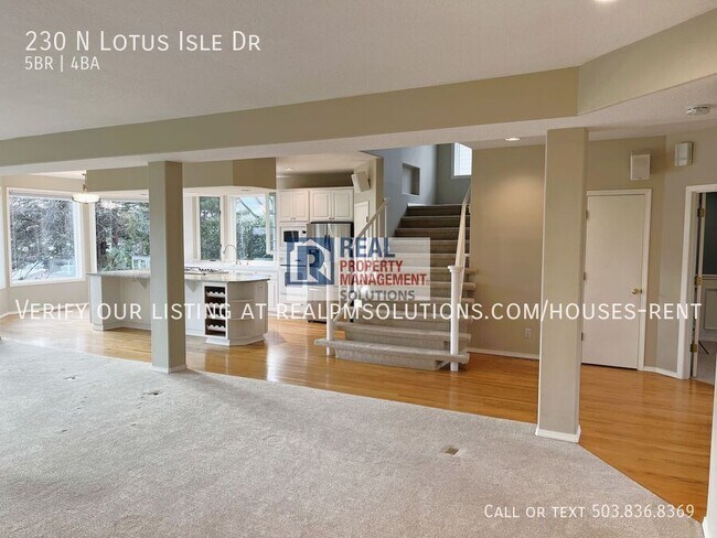 Foto del edificio - 230 N Lotus Isle Dr