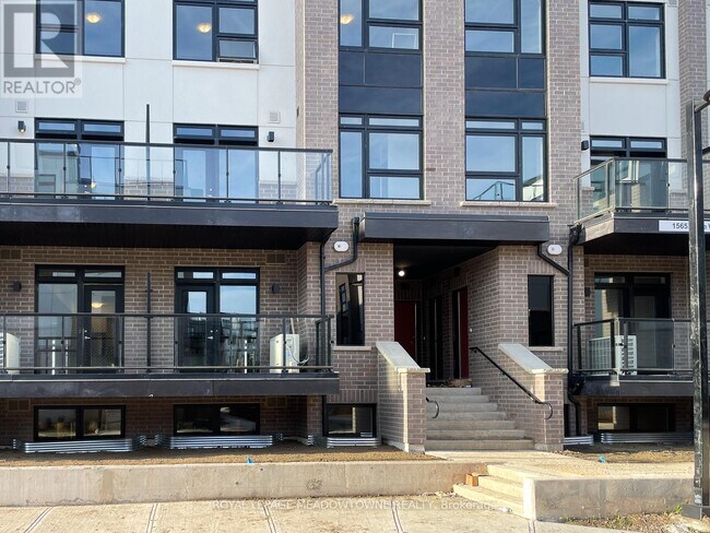 Building Photo - 1565 Rose Way