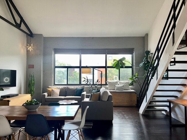 Photo - 3309 Blake St Apartment