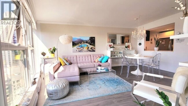 Building Photo - 1323 Homer St