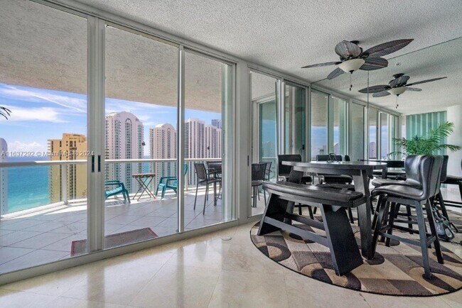 Foto del edificio - 16400 Collins Ave