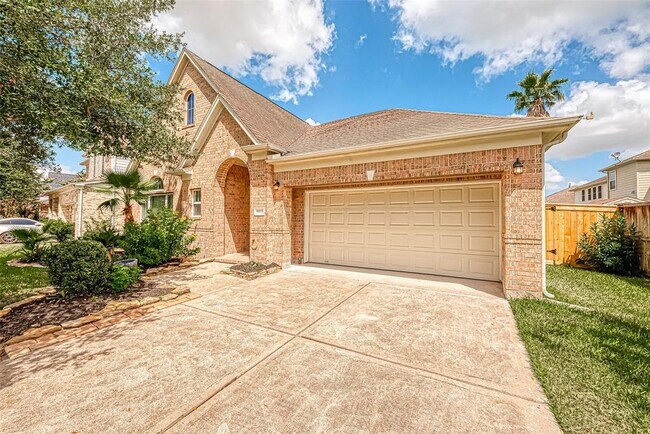 Foto del edificio - 19002 Berkshire Oak St