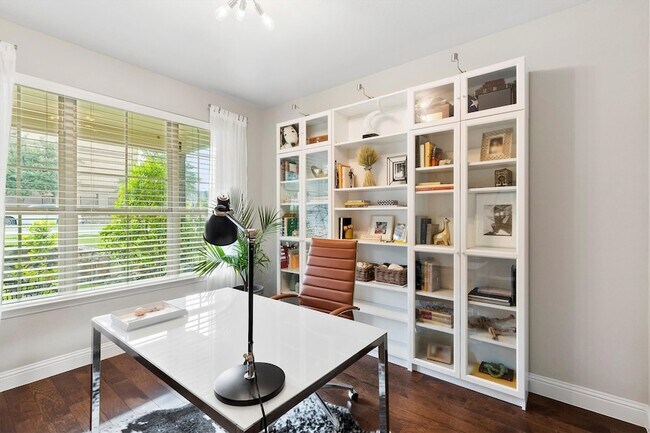 Foto del edificio - 4520 Del Rey Ave