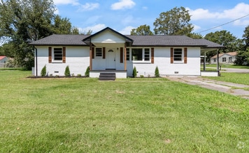 Building Photo - 108 Brook Dr