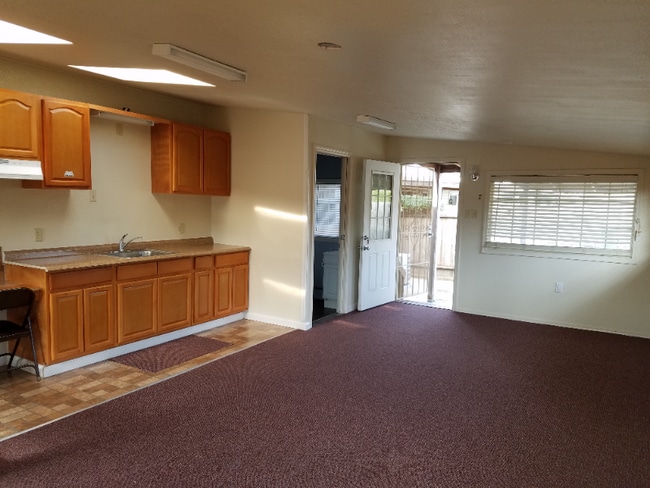 Building Photo - 1616 Lodi Ave