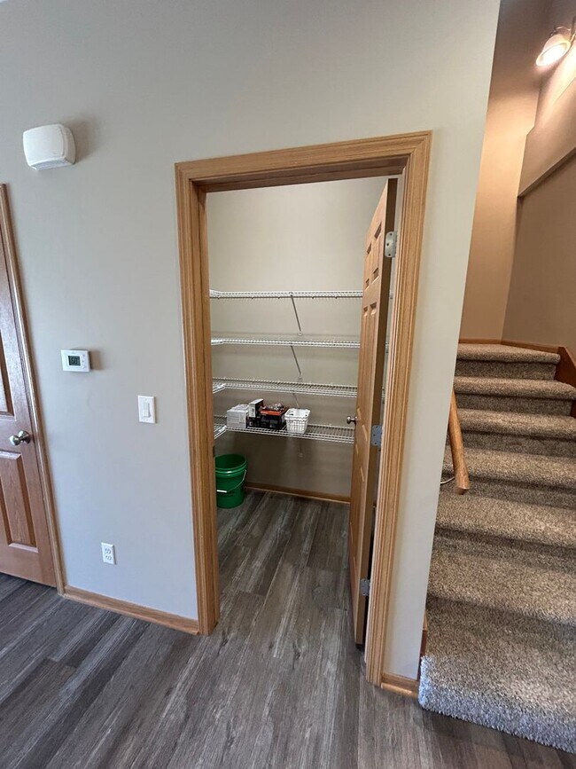 Foto del edificio - 5976 Haswell Pl