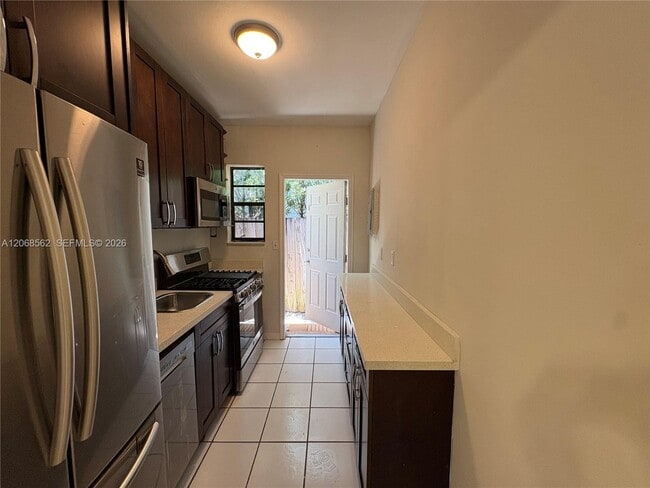 Building Photo - 807 86th St