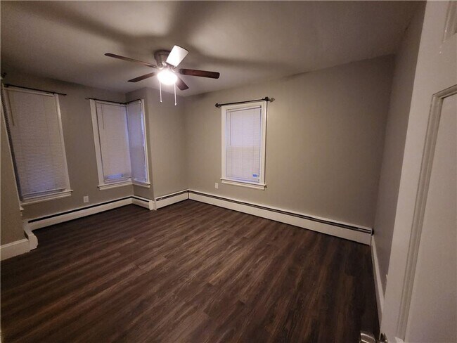 Foto del edificio - 113 Langdon St