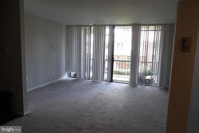 Building Photo - 762 Quince Orchard Blvd