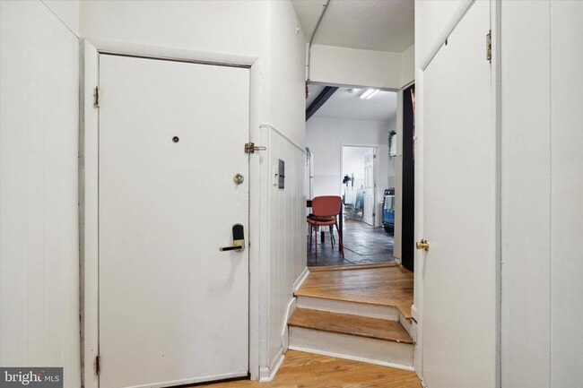 Building Photo - 3215 Hamilton St