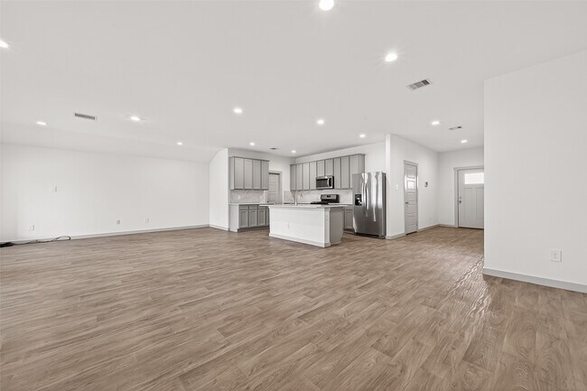 Foto del edificio - 1826 Sandy Trail Ln