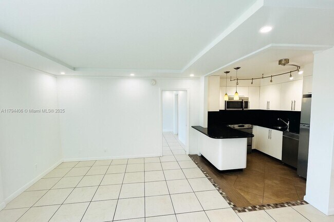 Foto del edificio - 1050 SE 15th St
