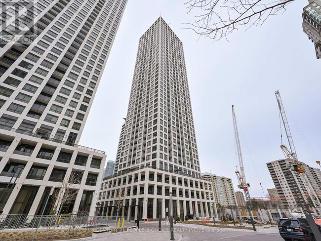 Building Photo - 30-1030 Elm Dr W