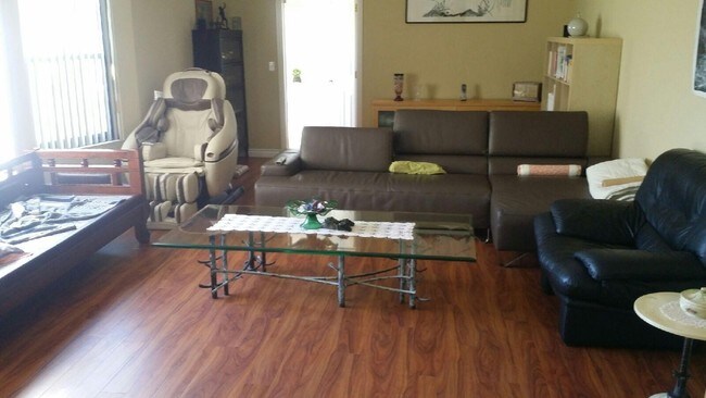 Foto del edificio - 971 Hoover St