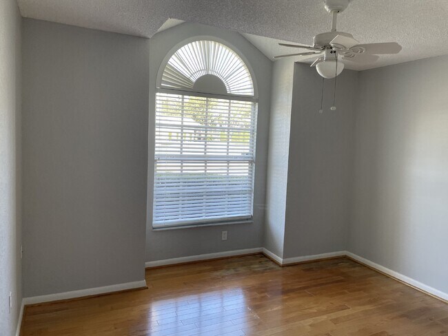 Foto del edificio - Beautiful 3-Bedroom, 2-Bath Home Available...