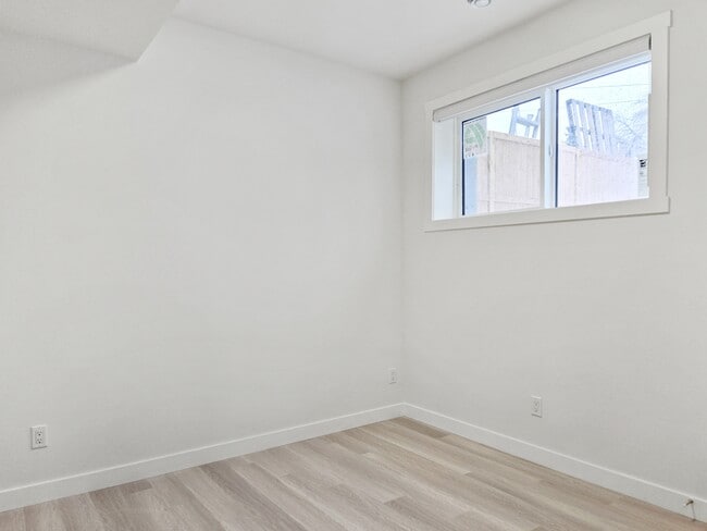 Building Photo - 6123-6133 33 Ave NW