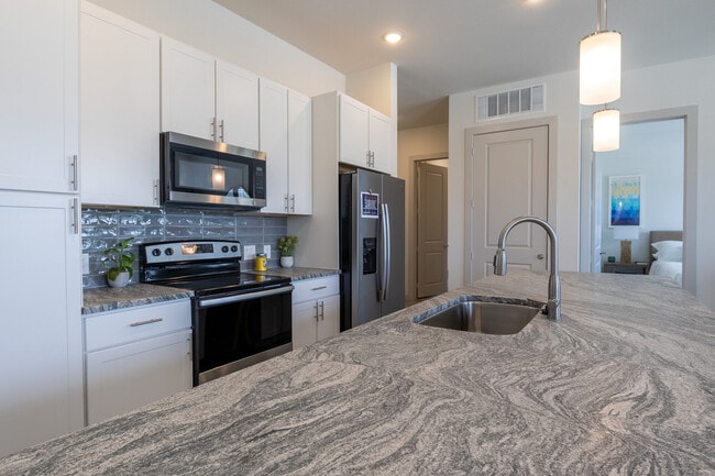 Building Photo - Charleston at Fannin Station