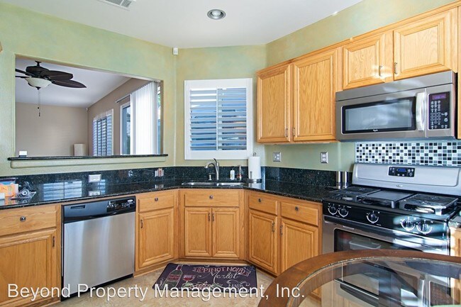 Building Photo - 3 br, 2.5 bath House - 1417 Fieldbrook St.