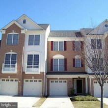 Building Photo - 5407 Commerce Row
