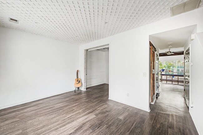 Foto del edificio - 3401 Anderson Rd