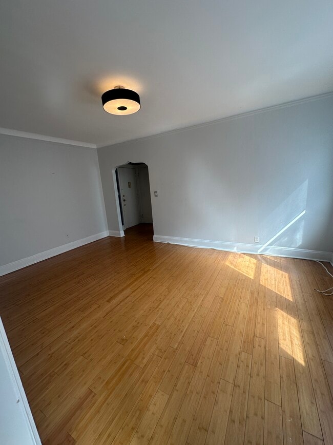 Building Photo - 145 Englewood Ave