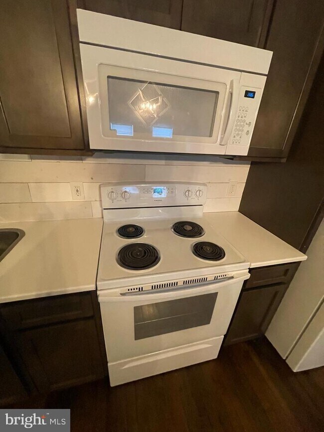 Foto del edificio - 212 W Clements Bridge Rd