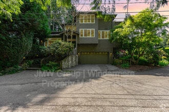 Building Photo - 5443 45th Ave W