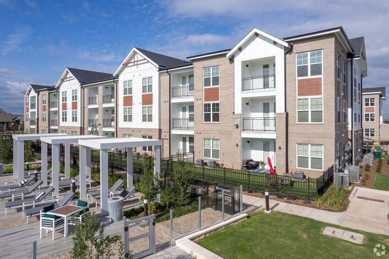 Elan Harvest Green Apartments in Richmond, TX