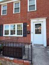 Building Photo - 1579 Dellsway Rd