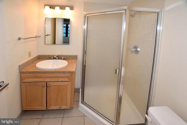 Foto del edificio - 1150 K St NW