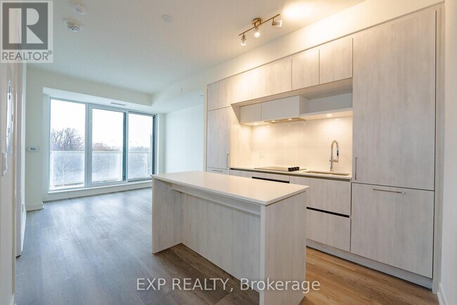 Photo du bâtiment - 6 David Eyer Rd