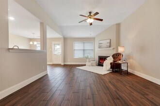 Building Photo - 10439 Hamlet Vale Ct