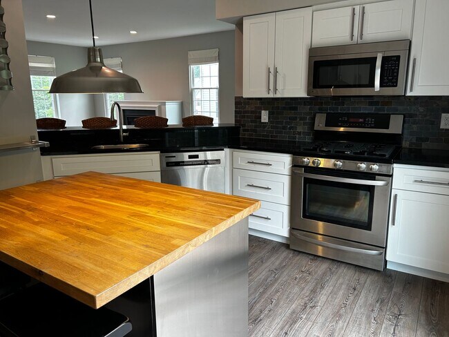 Building Photo - 3br Home for rent in Perkasie, PA