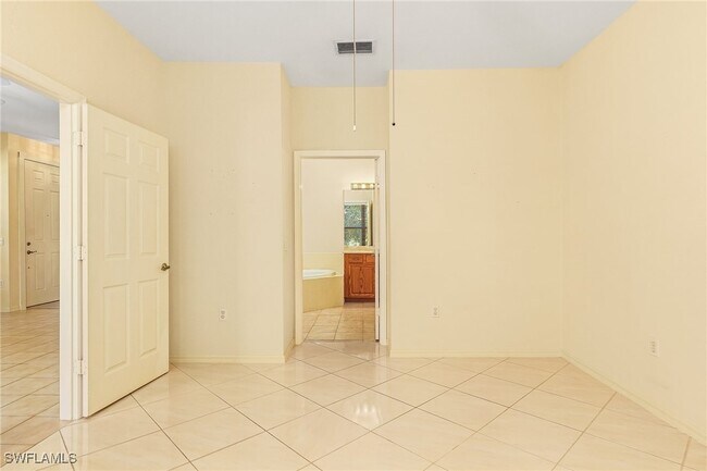 Foto del edificio - 7780 Woodbrook Cir