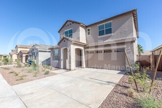 Building Photo - 9131 W Glenrosa Ave