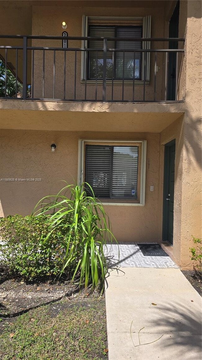 Foto del edificio - 193 Lakeview Dr