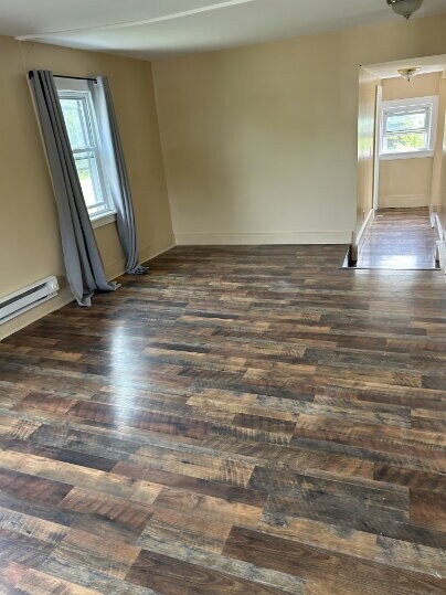 Building Photo - "Charming 2-Bedroom Haven in Caledonia – Your Ideal Retreat on Main Street!"