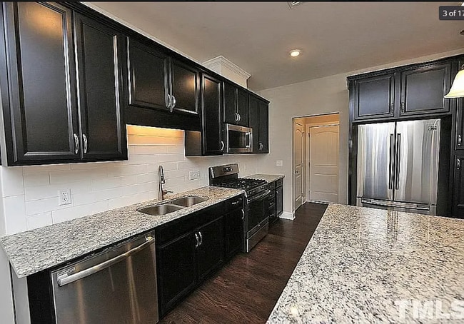 Foto del edificio - 207 Acorn Hollow Pl