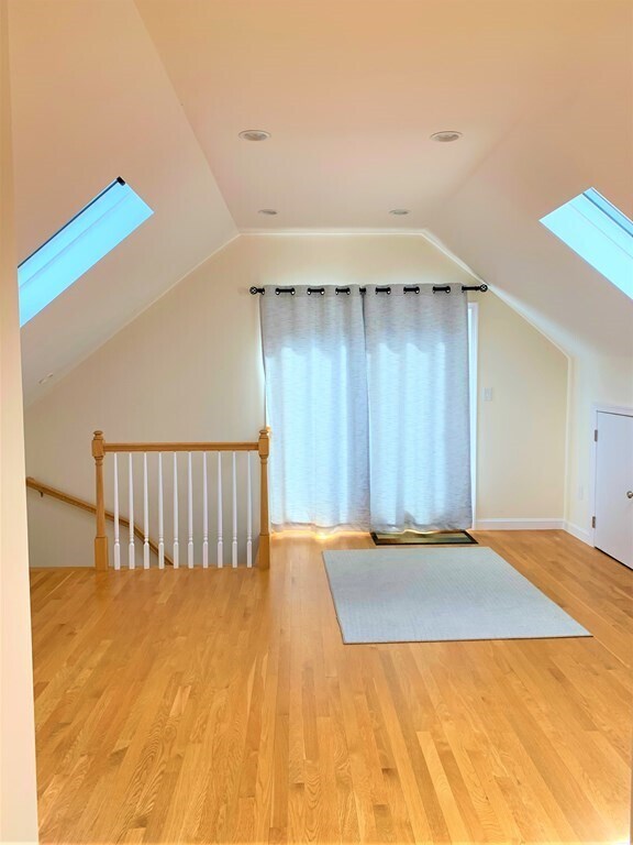 Primary Photo - 51 Matchett St