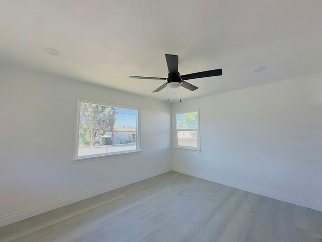 Foto del edificio - 231 E Nicolet St