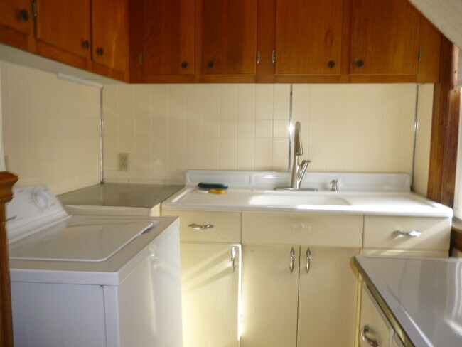 Foto del edificio - 19 Rena St