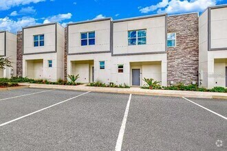 Building Photo - 605 Trikomo Dr