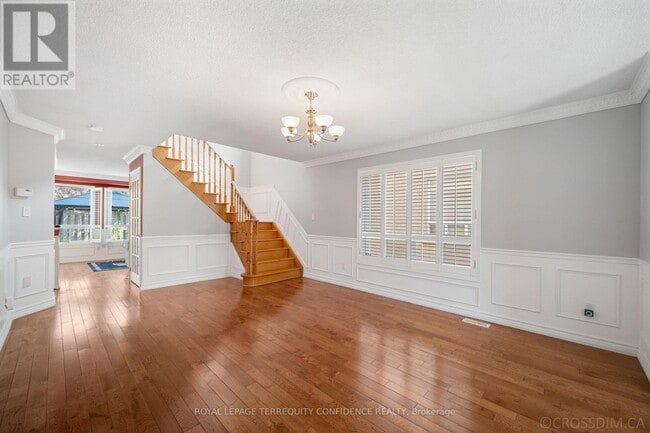 Building Photo - 131 Laurelhurst Crescent