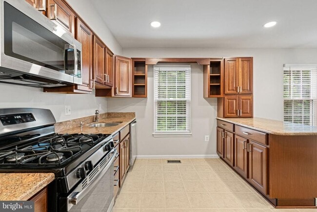Building Photo - 7867 Wintercress Ln