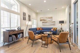 Interior Photo - Blu on the Boulevard